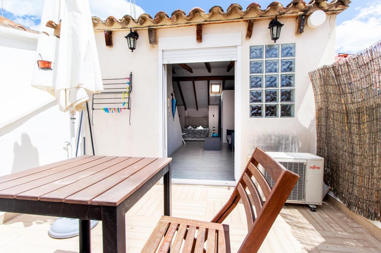 Estudio Para Parejas Con Terraza En La Playa Valenza Esterno foto