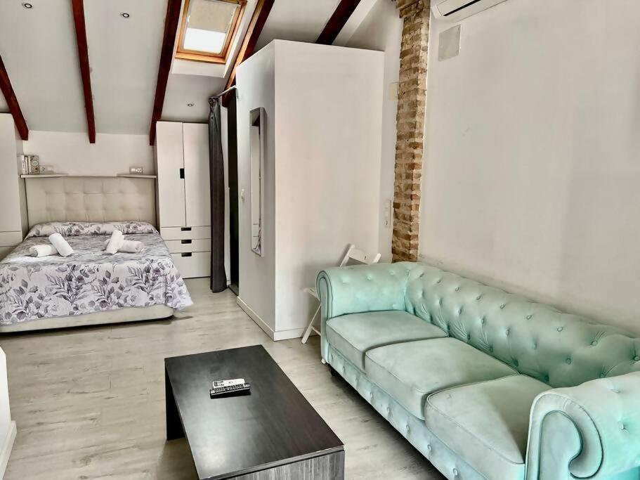 Estudio Para Parejas Con Terraza En La Playa Valenza Esterno foto