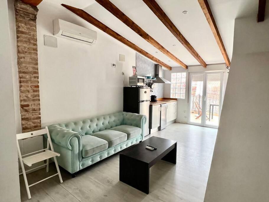 Estudio Para Parejas Con Terraza En La Playa Valenza Esterno foto